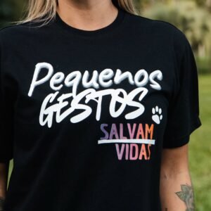 Camiseta Pequenos gestos salvam vidas (cor:preta)