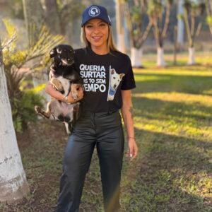 Camiseta queria surtar mas tô sem tempo (preta)